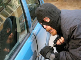 Берегівський злодій за 10 хвилин збагатився на 28000 гривень