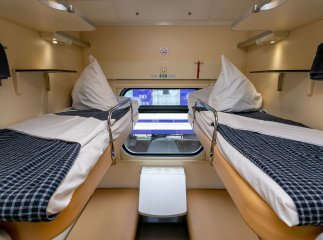Потяг на Закарпаття отримав нові вагони вітчизняного виробництва