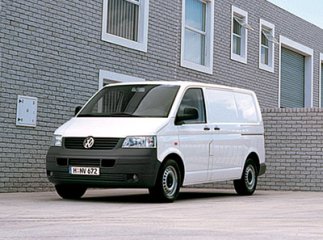 В Ужгороді горів Volkswagen Transporter