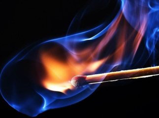 На Хустщині невідомі підпалили навіс із сіном місцевого мешканця