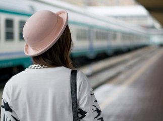 Посварилась і з батьками, і з другом, до якого втекла: дівчину, яка втекла з дому, знайшли на вокзалі Посварилась і з батьками, і з другом, до якого втекла: дівчину, яка втекла з дому, знайшли на вокзалі