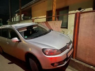 Автомобіль в’їхав у паркан. Водій з місця ДТП втік