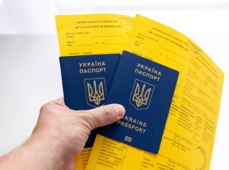 Виїзд за кордон для українців та спецкартки в Німеччині