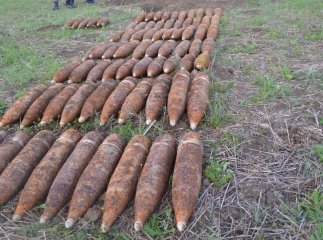 Рахівські рятувальники знешкодили 35 артилерійських снарядів