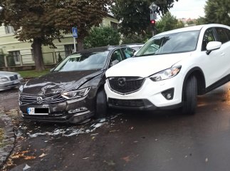 Ранкова ДТП в Ужгороді: зіткнулись дві іномарки