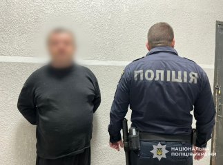 Постраждалий зумів дійти до свого будинку: у селі жорстоко побили чоловіка