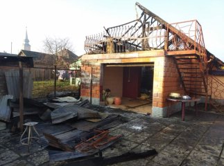 Вночі рятувальники кілька годин ліквідовували пожежу