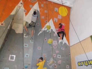 У Буштині відбулися І відкриті змагання зі стендового скелелазіння серед аматорів