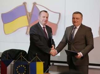 Керівники УжНУ та Карлового університету підписали угоду про співпрацю