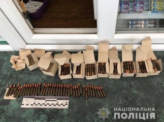 Поліцейські показали, як в Ужгороді посеред вулиці затримували зловмисника