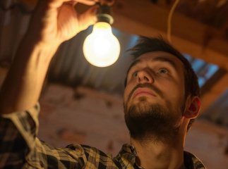 Графік відключень на 16 березня: у понеділок світло вимикатимуть ненадовго