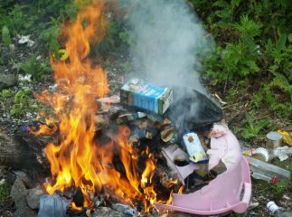 Закарпатка так доприбиралась на подвір’ї, що отримала опіки другого ступеня