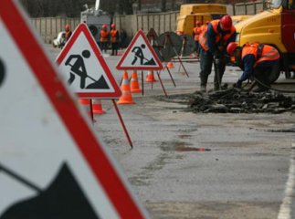 Через ремонтні роботи на вулиці 8 Березня в Ужгороді ускладнено рух транспорту