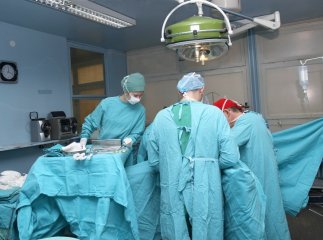 На Закарпатті провели унікальну операцію на відкритому серці