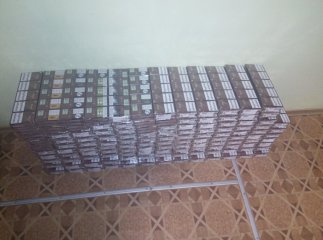 Закарпатські прикордонники затримали українця, який намагався доправити до Угорщини велику кількість сигарет