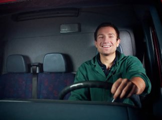 Робота в жовтні на Закарпатті із зарплатою від 15 тисяч: кого зараз шукають