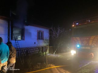 Чоловік відчув запах диму: у селі на Хустщині горів будинок