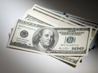 Для тих, хто тримає вдома «білі» та «сині» долари, надали уточнення про нюанс з обміном