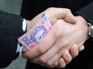 Працівники УБОЗу розкрили корупційні дії одного із сільських голів Ужгородського району