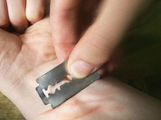 В Мукачеві чоловік скоїв самогубство