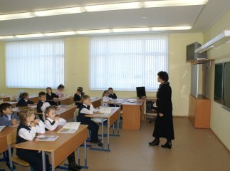 Закарпатських вчителів-пенсіонерів можуть перевести на контракти