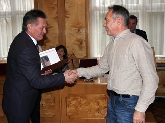 В Ужгороді з нагоди Дня працівників радіо, телебачення та зв’язку вітали тележурналістів (ФОТО)