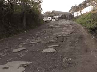 Місцеві мешканці обурені бездоріжжям у селі Дешковиця