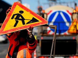 У Мукачеві тимчасово обмежили рух через два залізничні переїзди