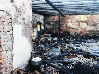 На Хустщині згорів гараж