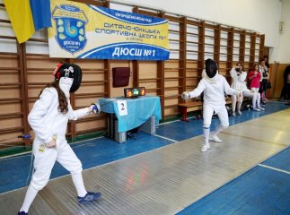 Стартував кубок Ужгорода з фехтування на шпагах Стартував кубок Ужгорода з фехтування на шпагах