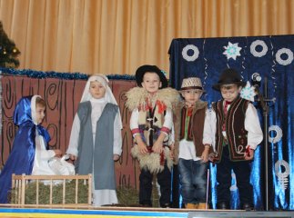 У Дубовому юні колядники з навколишніх сіл славили народження Ісуса Христа