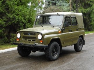 Волонтери подарували бійцям 128-ої бригади справжній позашляховик (ФОТО)
