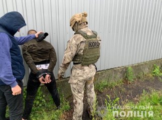 Спецоперація на Закарпатті: правоохоронці затримали наркоторговця