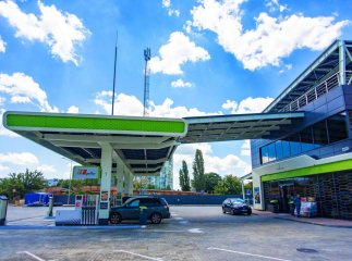 Бензин і дизель дорожчають щодня: на скільки ще підніметься ціна на пальне Бензин і дизель дорожчають щодня: на скільки ще підніметься ціна на пальне