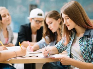 Стало відомо, хто зароблятиме найбільше в Україні у найближчі роки Стало відомо, хто зароблятиме найбільше в Україні у найближчі роки