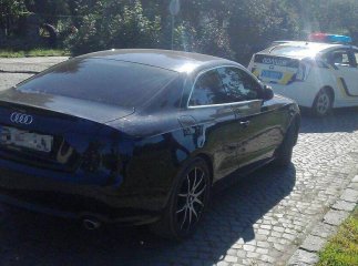 "Купив 5 днів тому за кордоном", – водій про крадений у Словаччині автомобіль