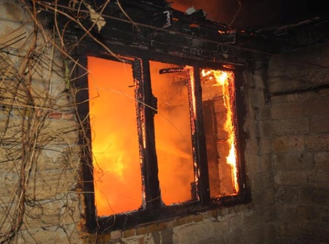 На Виноградівщині селянин згорів у власному будинку
