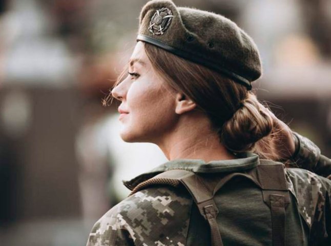 Які обов’язки будуть у жінок, котрі стануть на військовий облік з 1 жовтня
