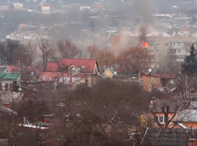 У мережі з’явилось відео сьогоднішньої пожежі в Ужгороді