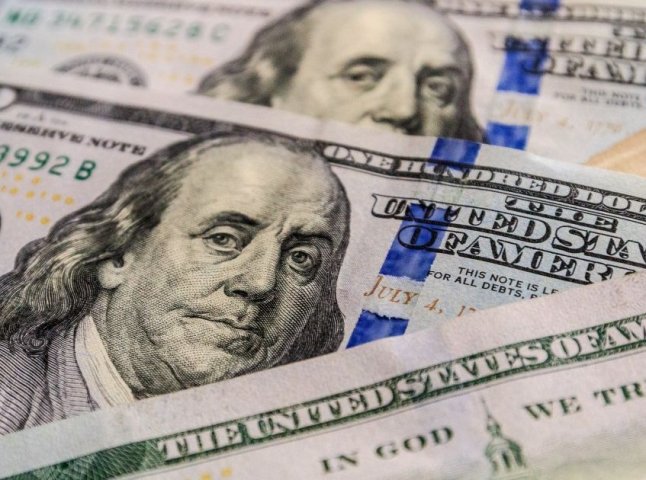 Як може змінитися курс долара: три сценарії