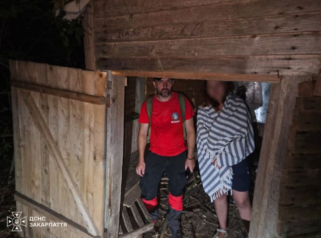Киянка заблукала неподалік від Карстових воріт