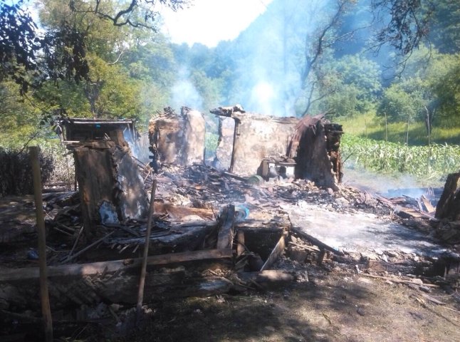 На Тячівщині під час пожежі загинув чоловік