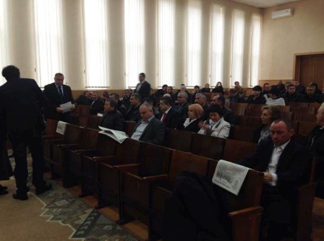 На вчорашній сесії Мукачівської районної ради депутати не дійшли консенсусу у ряді питань