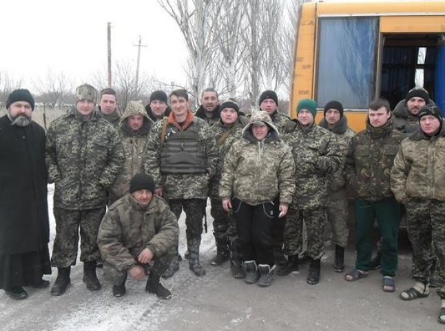 Закарпатські солдати відходять з Дебальцева, не маючи нічого, - рахівські волонтери