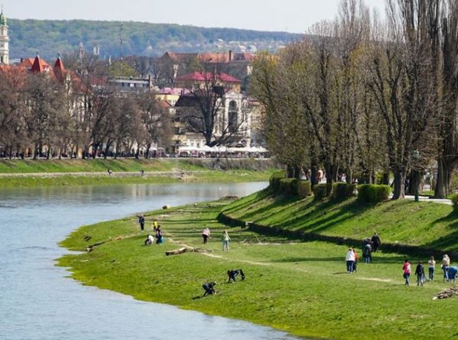 Ужгородська міська рада виступила із закликом до містян