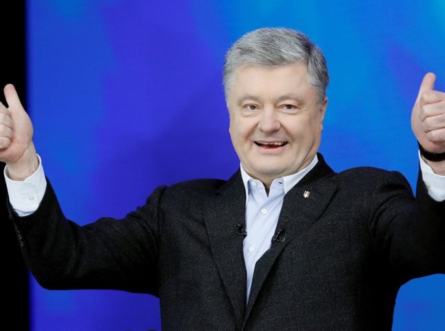 Петро Порошенко разом із родиною проголосував на виборах президента України