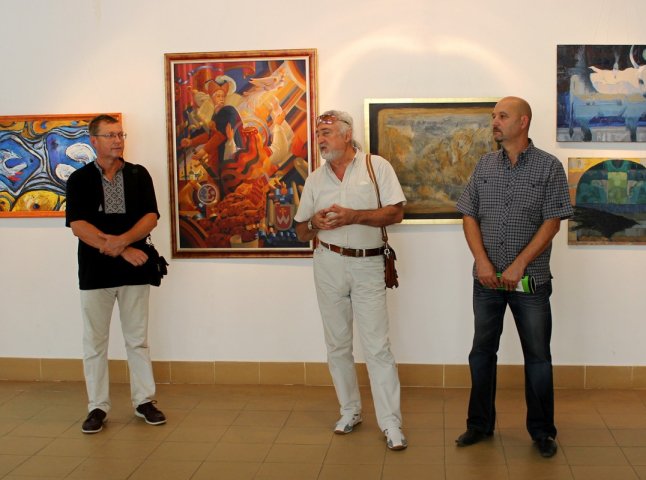 З нагоди Дня Незалежності в ужгородській галереї відкрили виставку робіт закарпатських художників