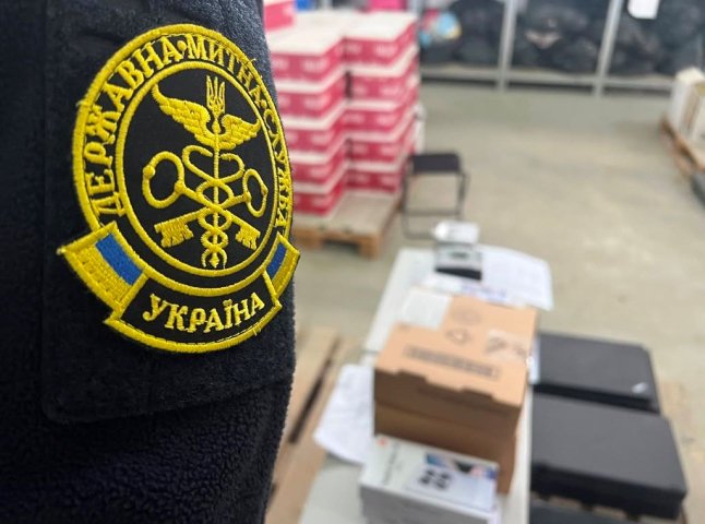 Рекордні кошти в червні у держбюджет спрямувала Закарпатська митниця