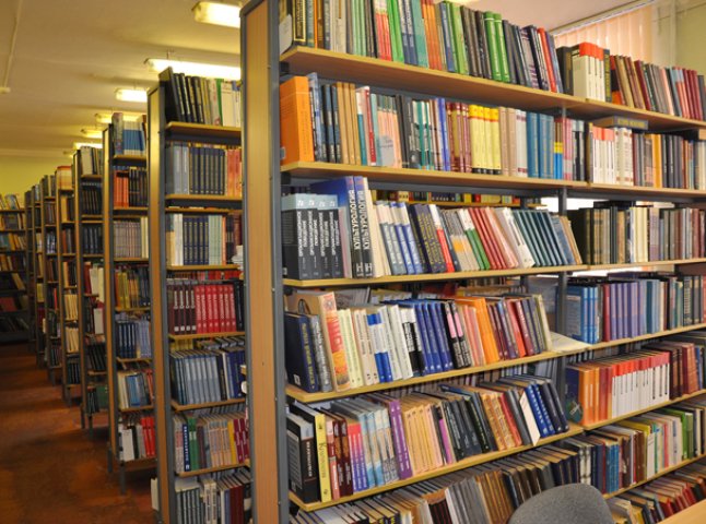 З міського бюджету на закупівлю книг та періодики для бібліотек Ужгорода буде виділено 130 тисяч гривень