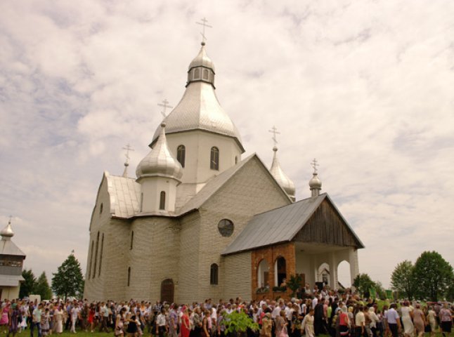 На Іршавщині освячено новий православний храм